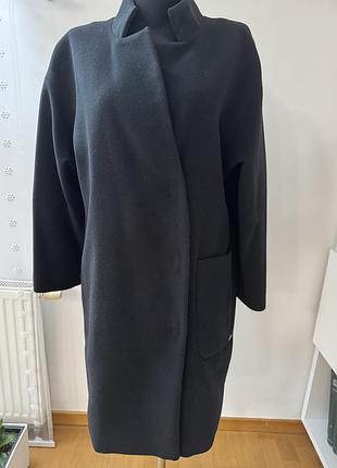 Напівпальто чорне модне mario rossi шерстяне (82% шерсть +20% кашемір),  дуже елегантне , є накладна кишеня