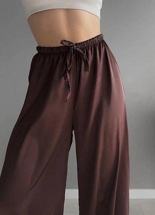 Базові жіночі штани з шовку , шоколадні