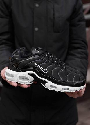 Кросівки nike air max plus tn black white 3