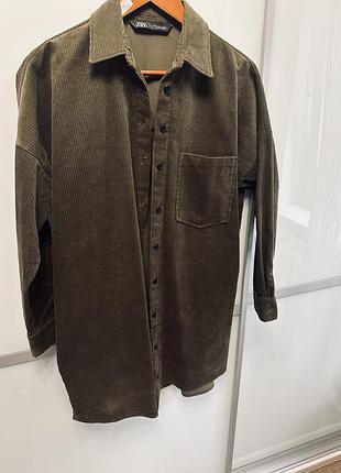 Вилветовая рубашка zara, темно зеленая, удлиненная, размер s