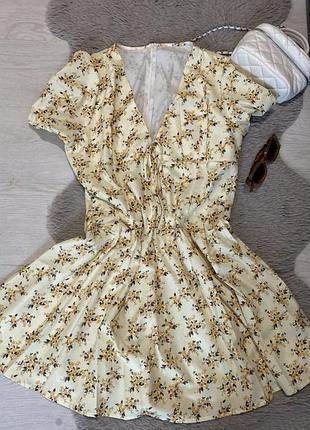 Сукня в квітковий принт