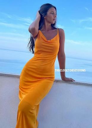 Яркое летнее платье миди по фигуре из новых коллекций zara