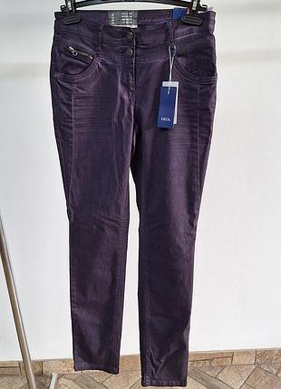 Джинсы женские