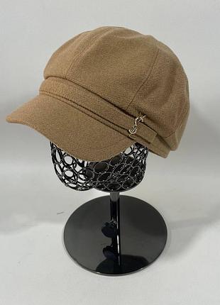 Кепі жіноча