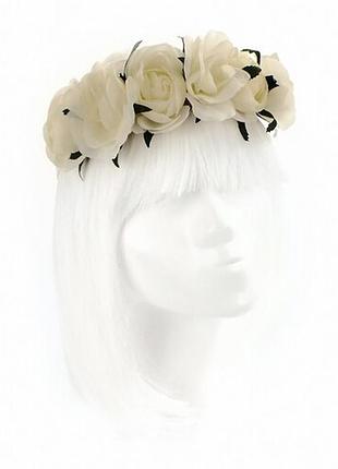 Вінок із білих троянд helena 19-50wt