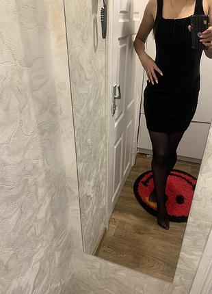 Черное платье велюр