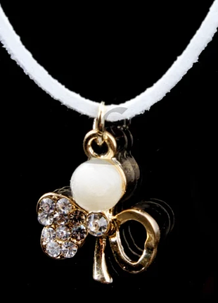 Ожерелье короткое с бантиком. чокер с подвеской. элегантная бижутерия. украшения стильные для женщин.