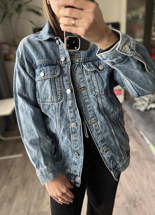 Джинсова куртка