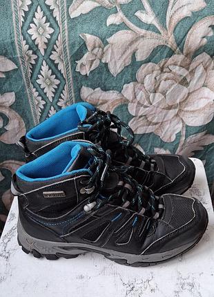 Детские кроссовки ботинки водоотталкивающие сапоги мальчишку демисезон зимние