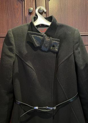 Пальто демісезон чорне
