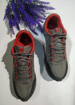 Трекові кросівки columbia