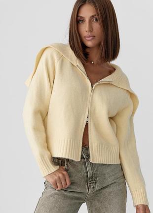 В'язаний укорочений жіночий кардиган на блискавці