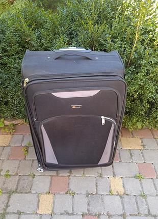 Чемодан большой размер с расширением 72*45,на 4 колесах