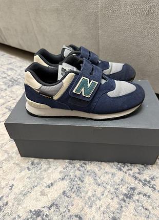 Кросівки new balance