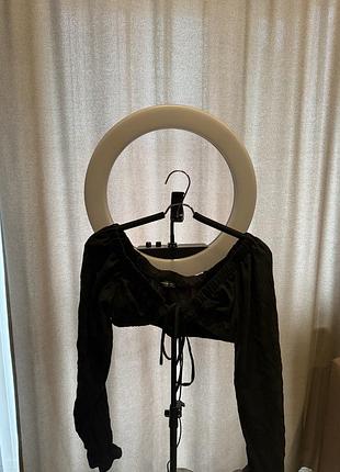 Вкорочений топ з довгими рукавами