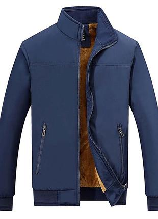 Осенне-весенняя однотонная куртка-бомбер высокого качества на молнии. воротник-стойка. два внешних кармана на молнии и один внутренний. подкладка из т