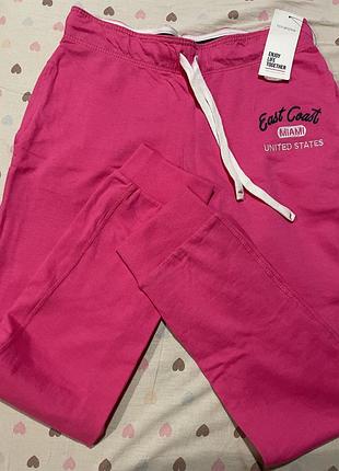 Спортивні штани жіночі