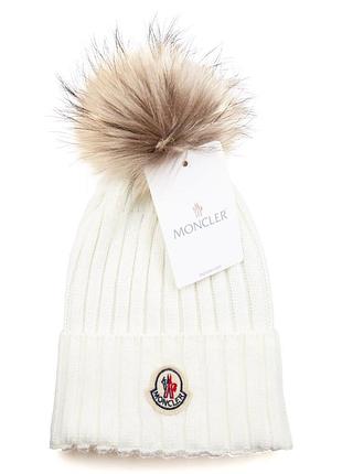 Шапка біла в'язана жіноча moncler з помпоном монклер зимова
