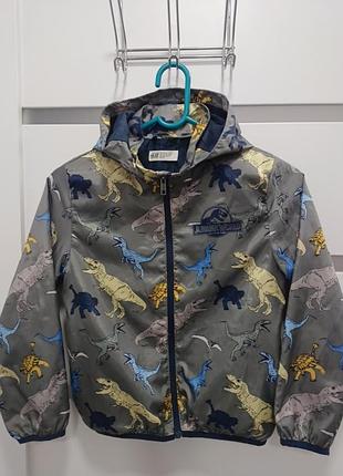 Курточка ветровка 122/128см. мальчик динозавры