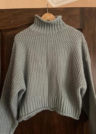 Светр жіночій