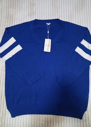 Жіночий светр в ідеальному стані.