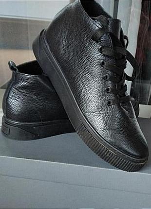 Ботинки на флисе р.39