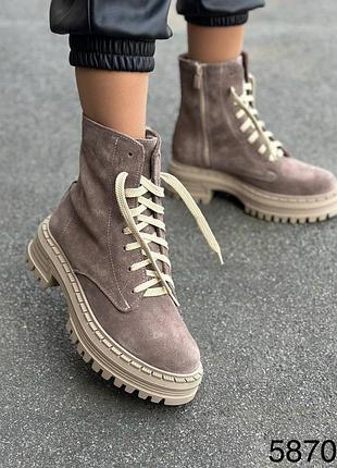 Черевики жіночі