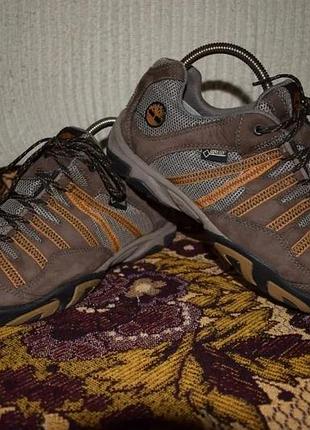 Кросівки шкіряні timberland gore tex оригінал. устілка до загину 26,5см. стан на фото
