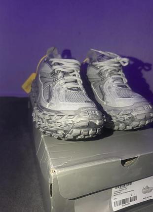 Balenciaga defender 5