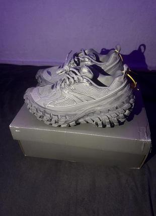 Balenciaga defender 4