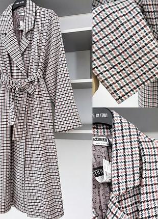 Пальто в клітинку