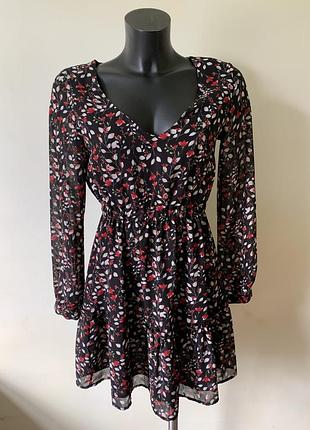 Сукня жіноча