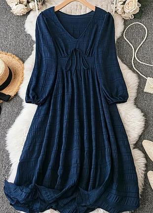 Элегантная синяя миди-платье с v-образным вырезом и бантом - рукав, полиэстеровая смесь, оборка на подоле