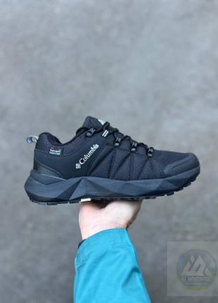 Кроссовки columbia thinsulate
на осень и зиму до -10с°

размеры к-425
41-46

материалы
влагостойкий плотный текстиль + пена + флис

сезон
осень-зима