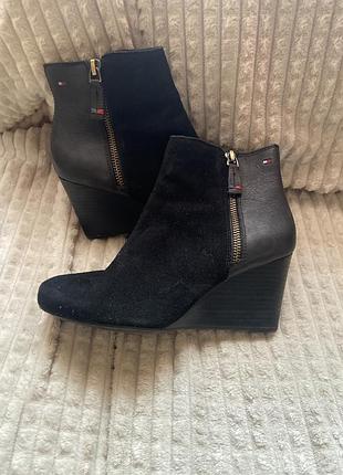 Ботильони жіночі