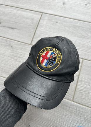 Шкіряна кепка alfa romeo
