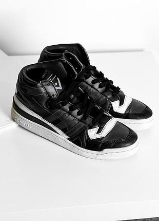 Высокие кроссовки adidas x white mountaineering forum mid 2