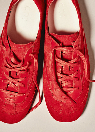 Замшевые кроссовки cos