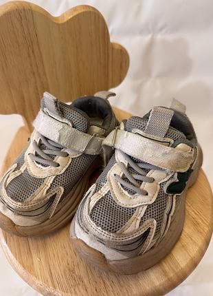 Дитячі кросівки 23-24 розмір, 2 роки