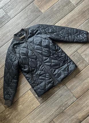 Куртка осіння- весняна