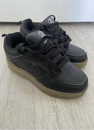 Кросівки на колесах