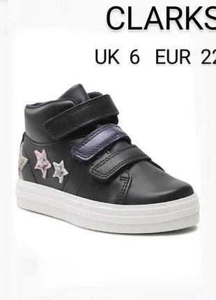 Демисезонные хайтопы сапожки бренда clarks натуральная кожа принт 🌟 🌟 uk  6  eur 22,5