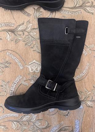 Замшеві жіночі черевики