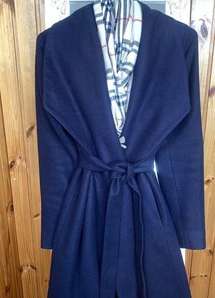 Жіноче  синє демісезонне пальто на запах