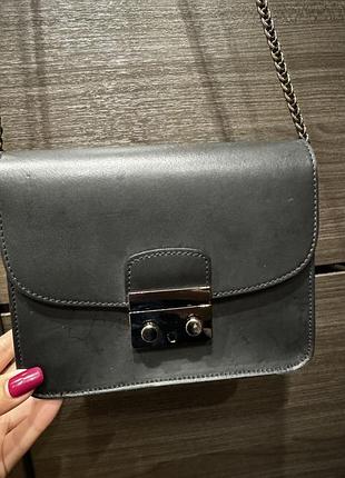 Натуральна шкіряна чорна сумка