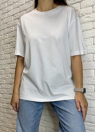 Біла футболка оверсайз унісекс
