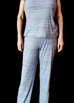 Next. костюм в отличном состоянии и качестве.