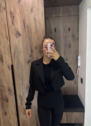 Піджак укорочений чорний