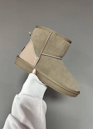 Чоловічі кросівки ugg classic mini sand lacquer