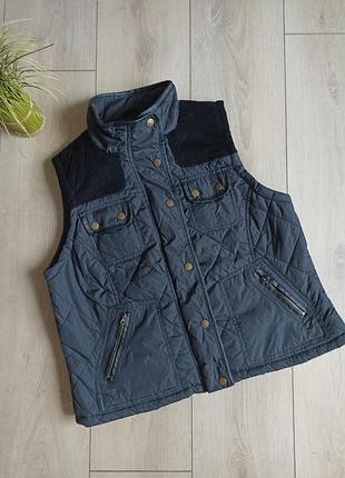 Женский черный жилет